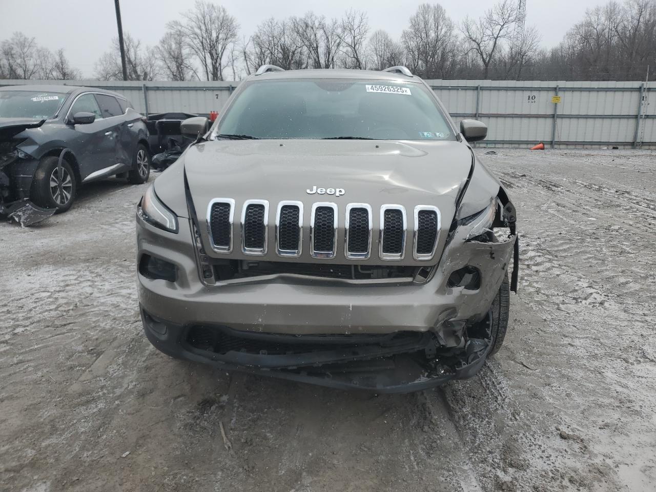 2018 Jeep Grand Cherokee - Image 5