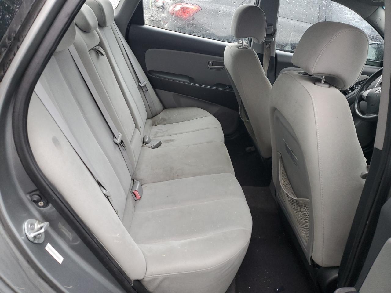 2009 Hyundai Elantra - Image 10