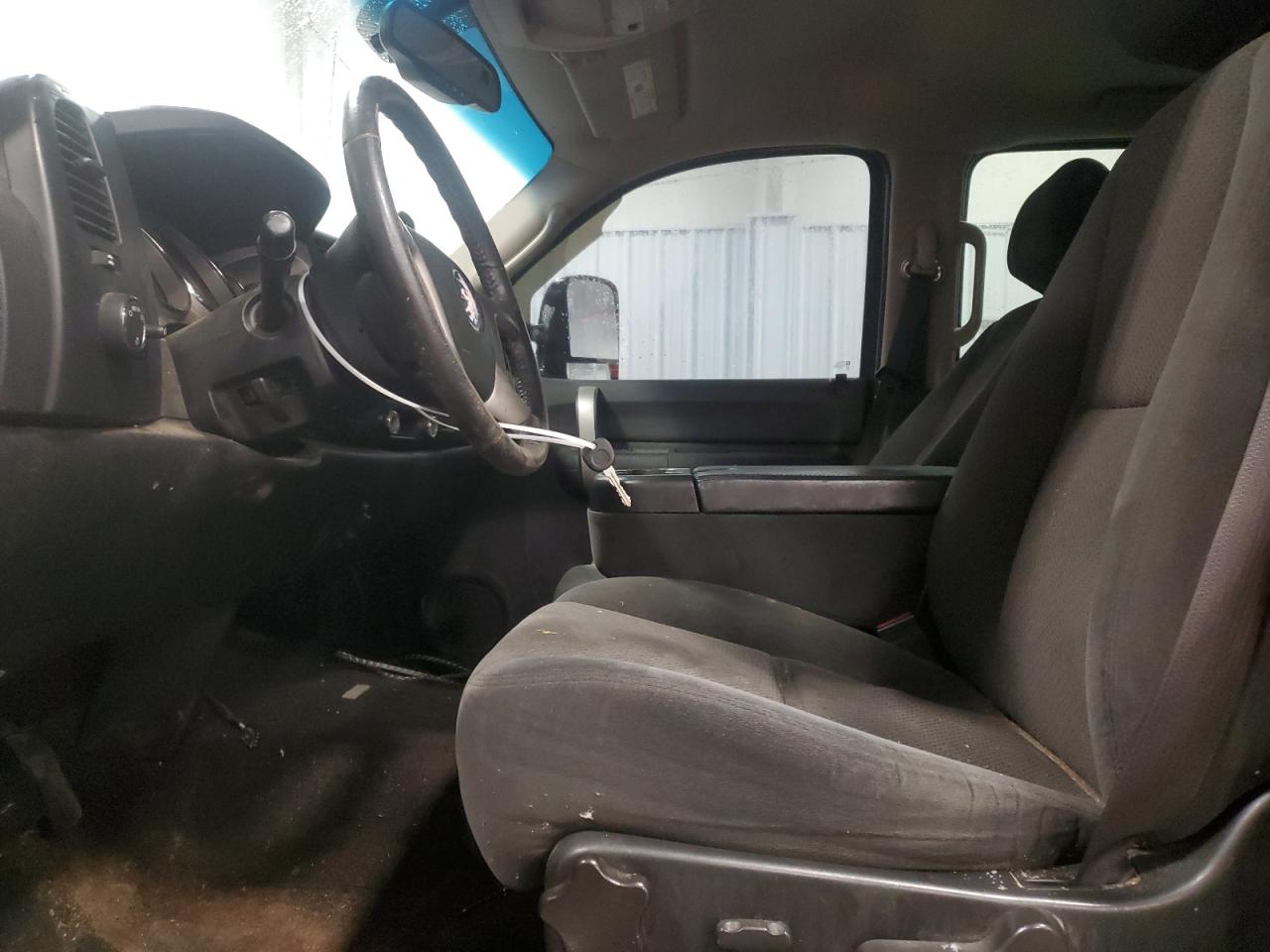 2008 Chevrolet Silverado - Image 7