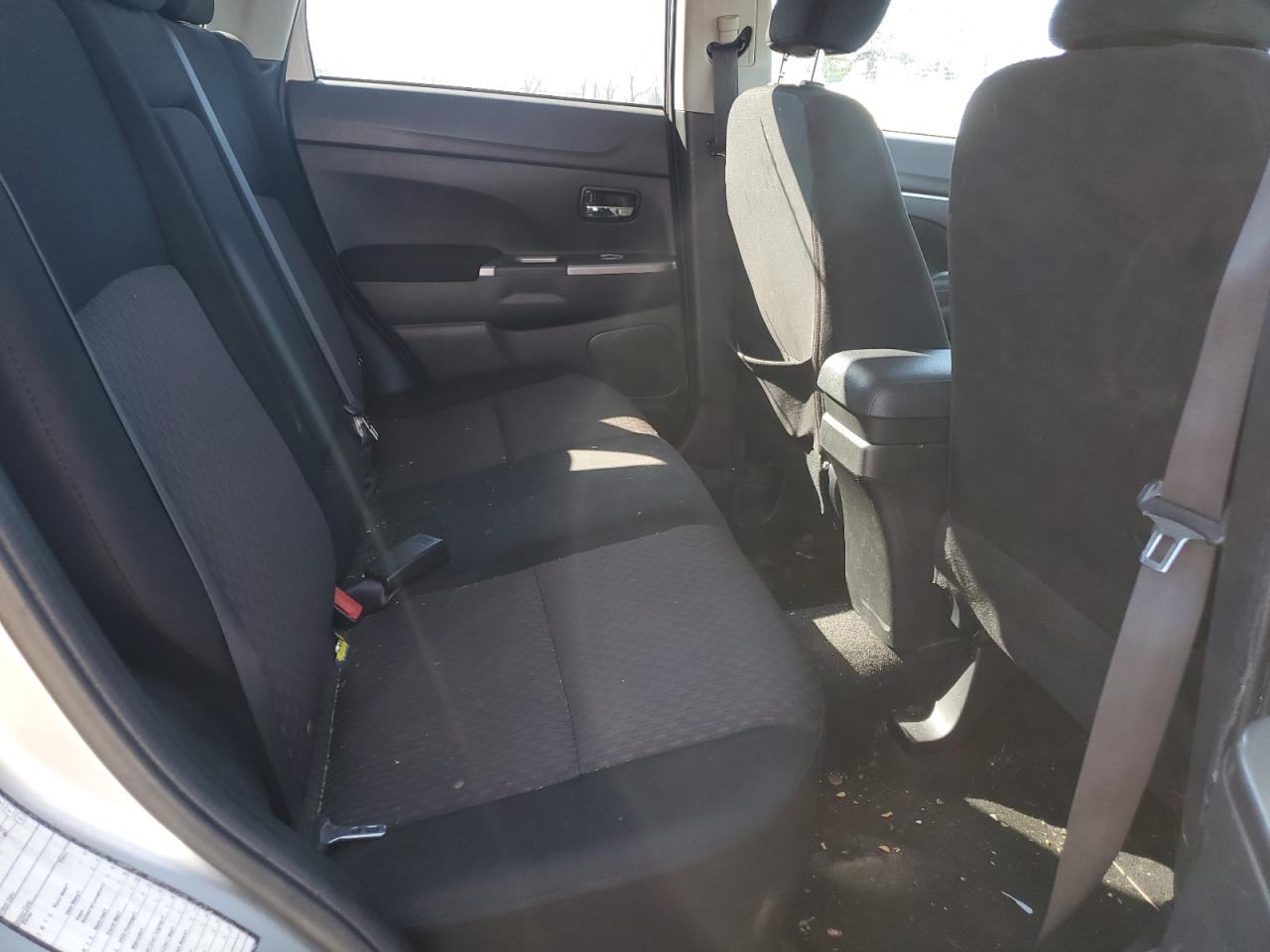 2019 Mitsubishi Outlander - Image 10