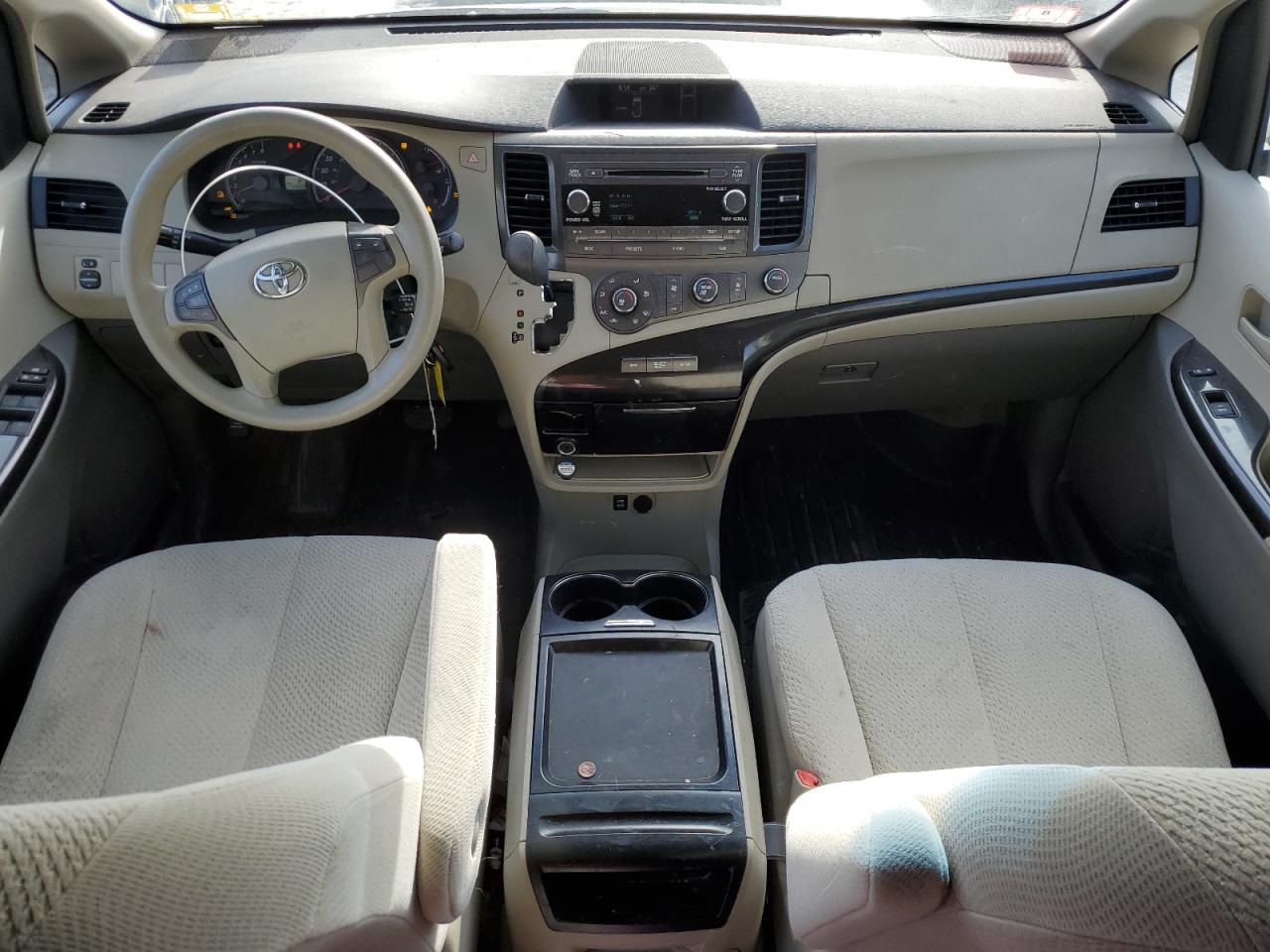 2011 Toyota Sienna Le VIN: 5TDJK3DC9BS027802 Lot: 86799414