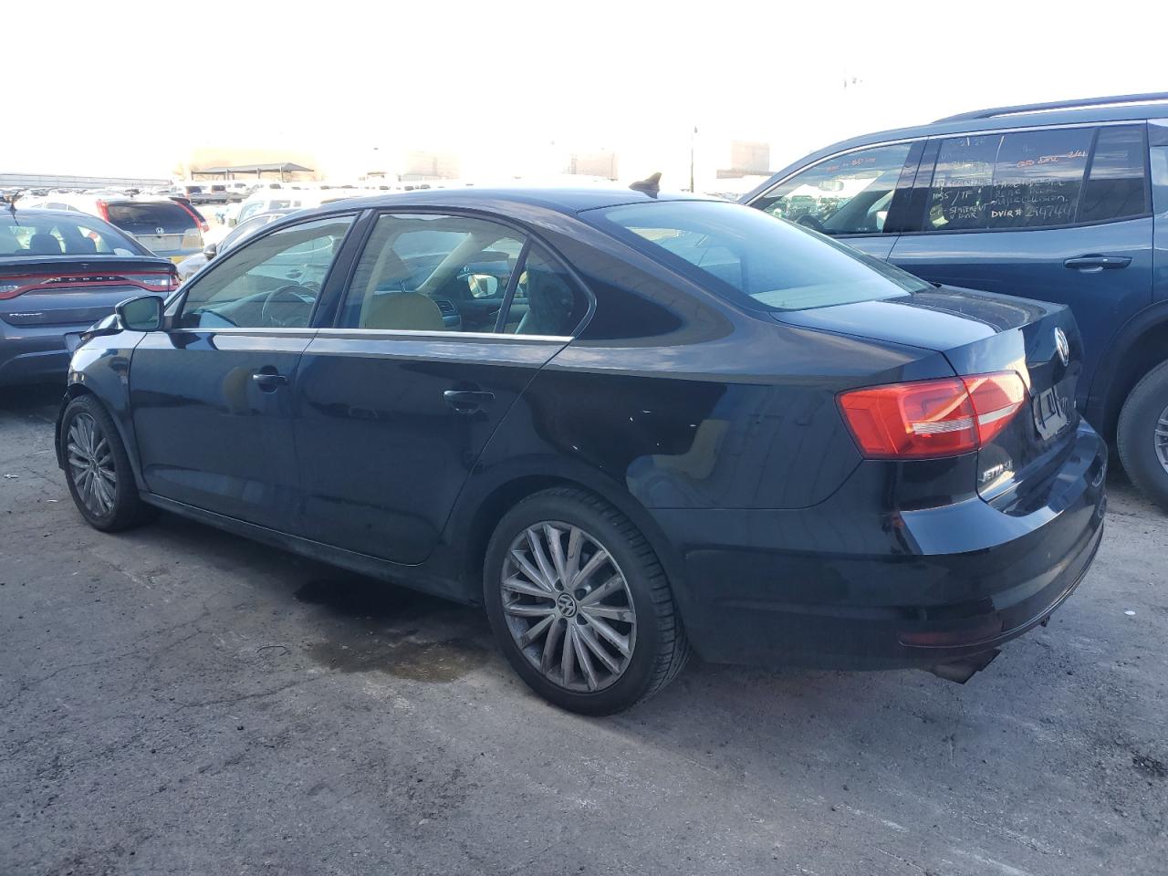 2015 Volkswagen Jetta - Image 2