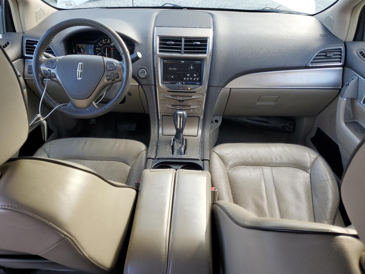 2012 Lincoln MKX - Image 8