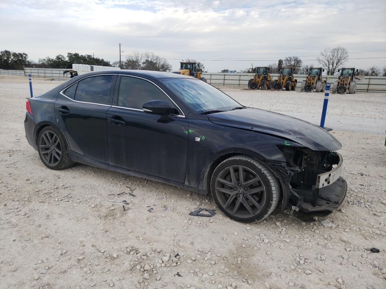 2014 Lexus IS - Image 4