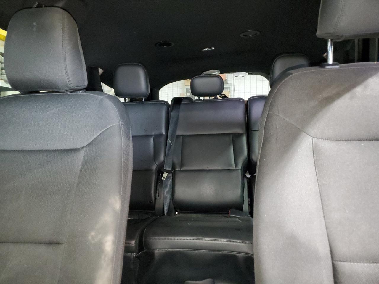 2022 Ford Explorer - Image 10