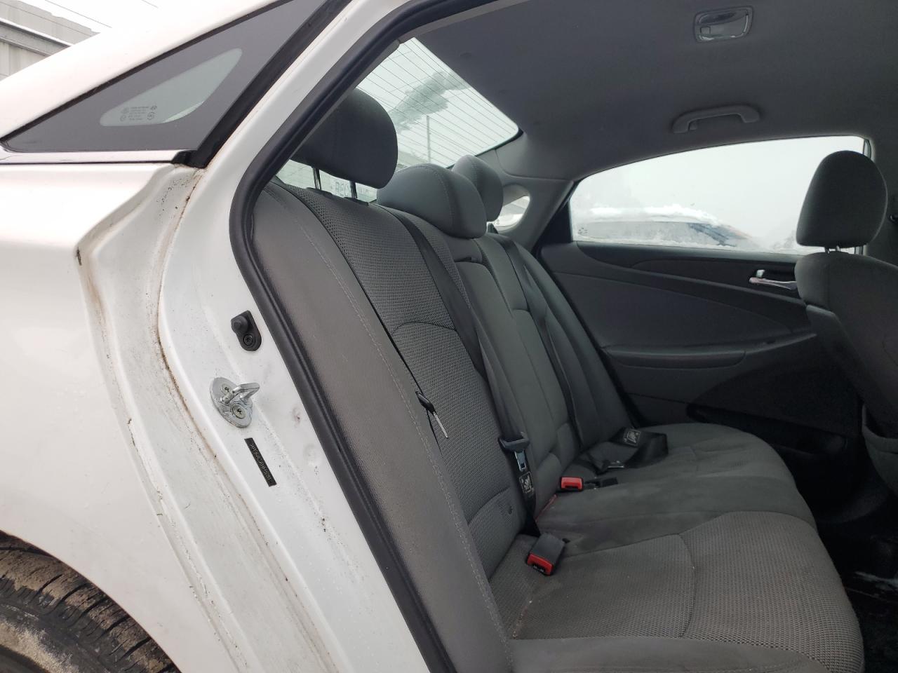 2014 Hyundai Sonata - Image 10