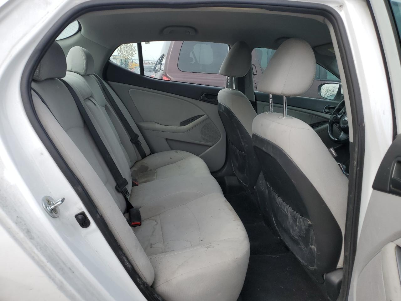 2015 Kia Optima - Image 10