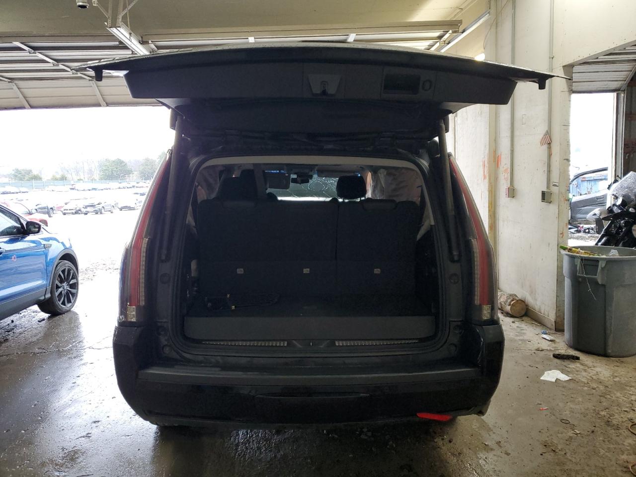 2018 Cadillac Escalade - Image 6