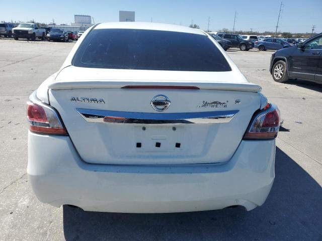 Sedans NISSAN ALTIMA 2015 Biały
