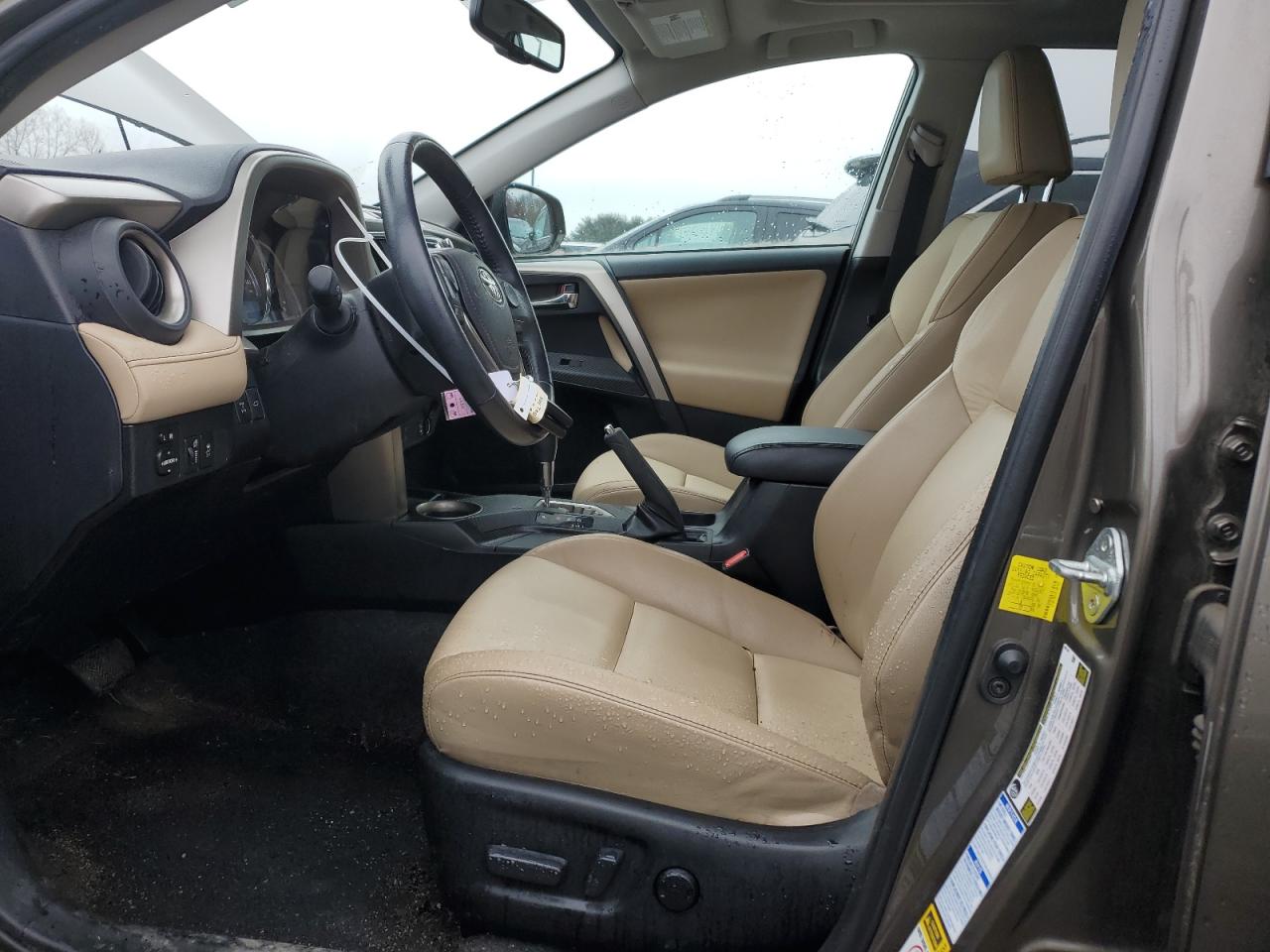 2015 Toyota RAV 4 - Image 7