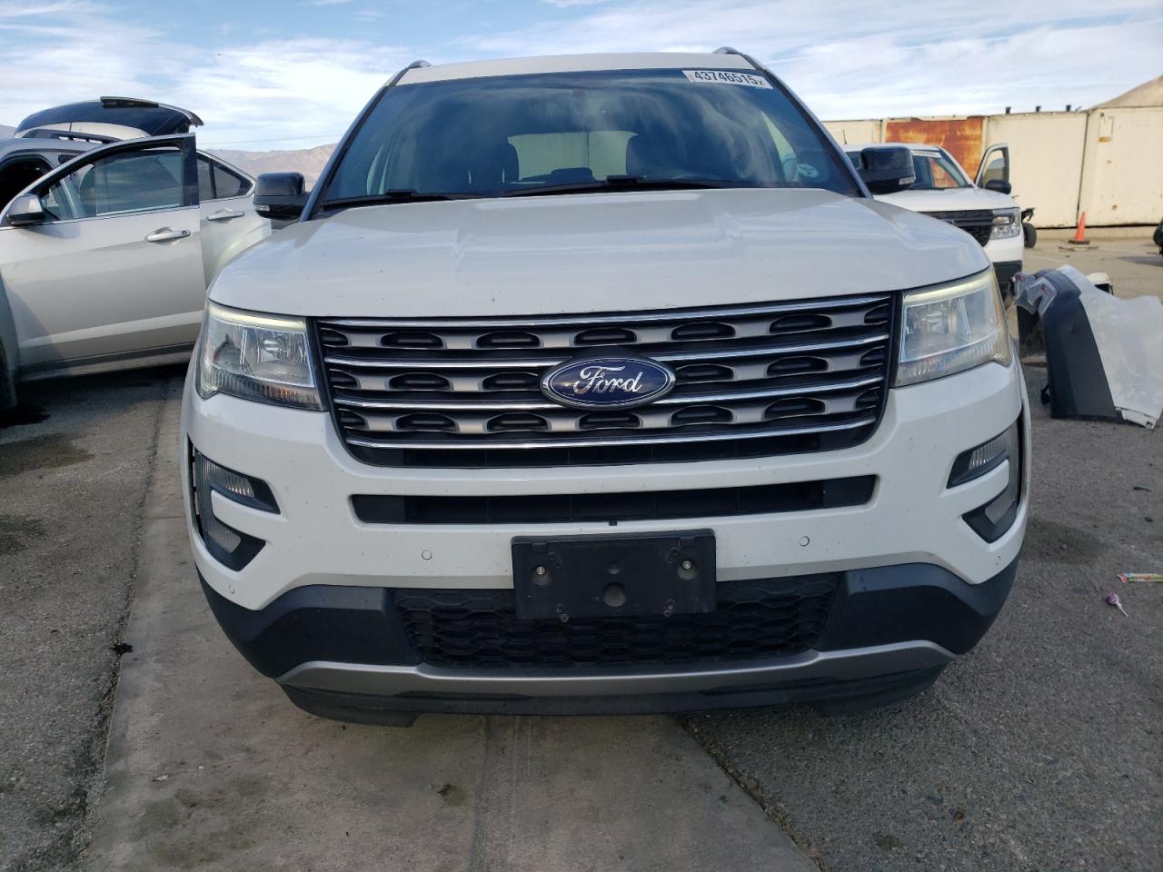 2017 Ford Explorer - Image 5