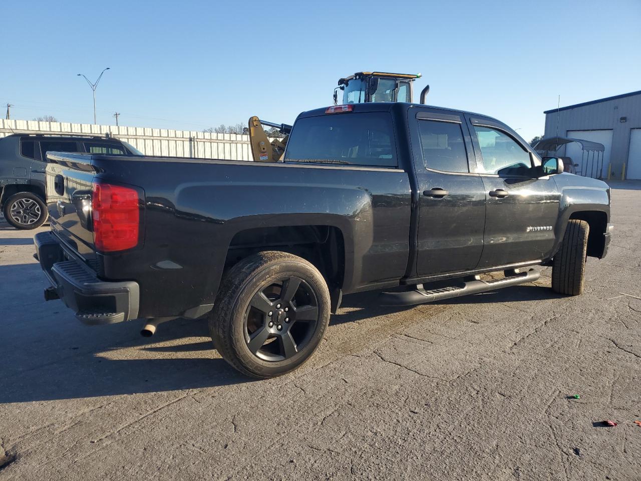 2015 Chevrolet Silverado - Image 3
