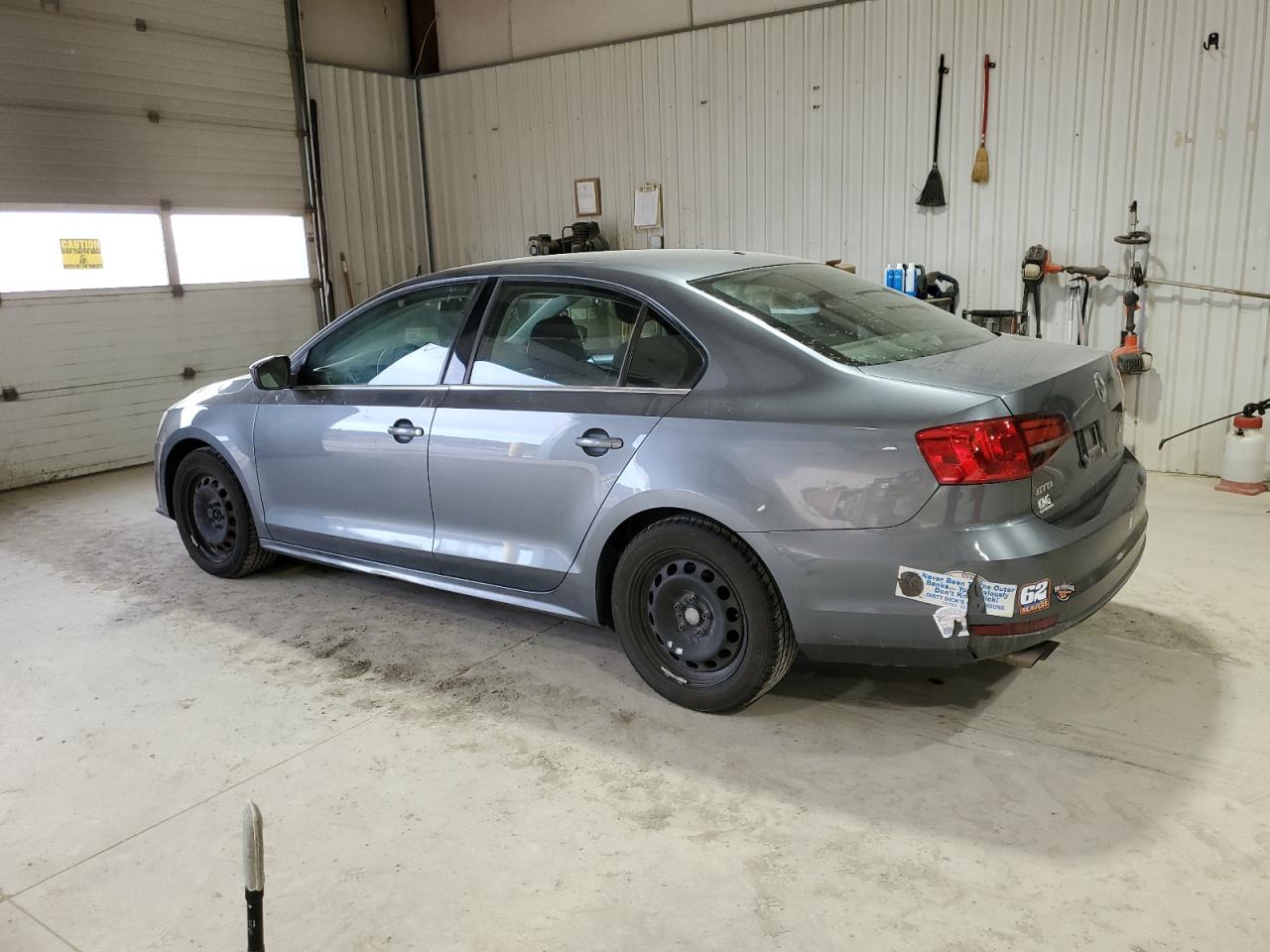 2017 Volkswagen Jetta - Image 2