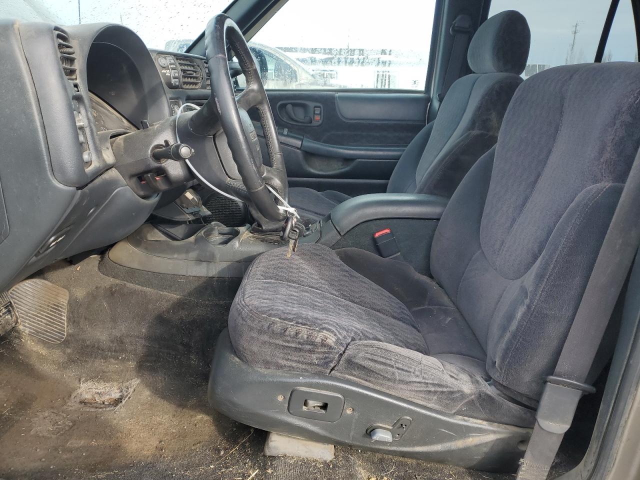 2001 GMC Jimmy - Image 7