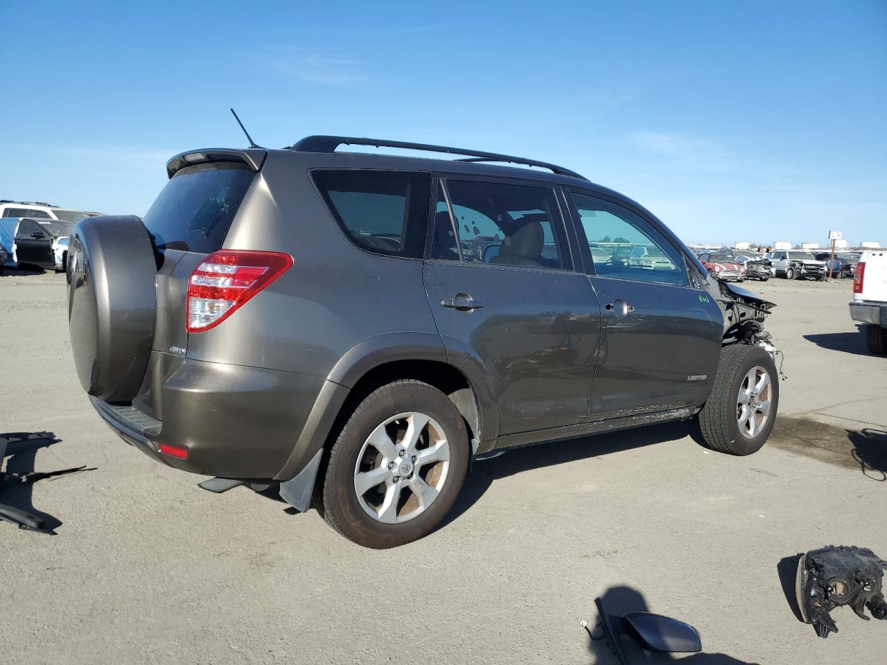 2009 Toyota RAV 4 - Image 3