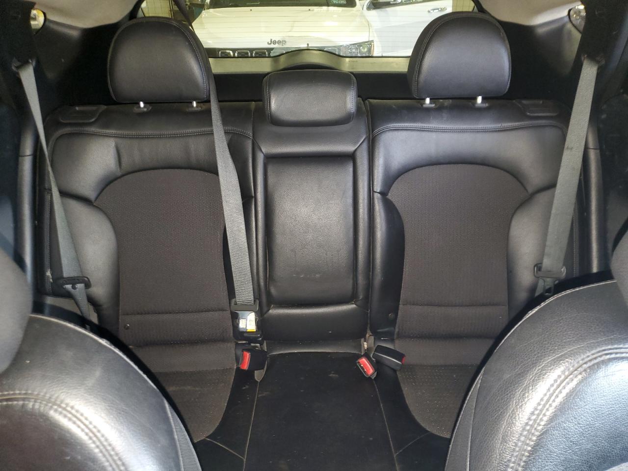 2012 Hyundai Tucson - Image 10