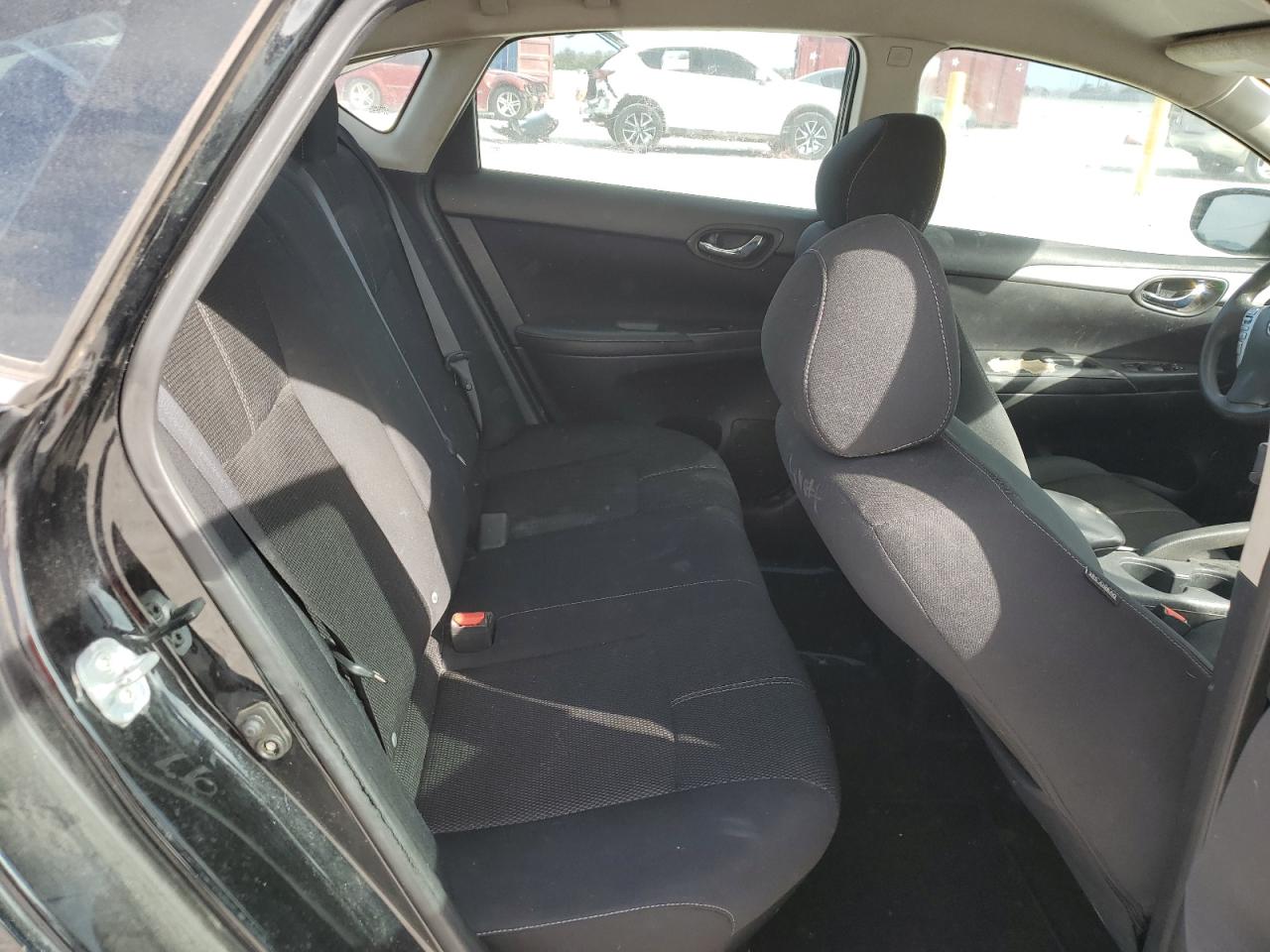 2016 Nissan Sentra - Image 10