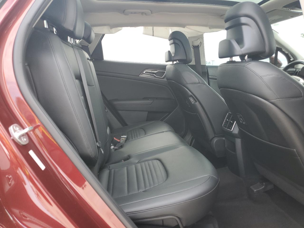 2023 Kia Sportage - Image 11