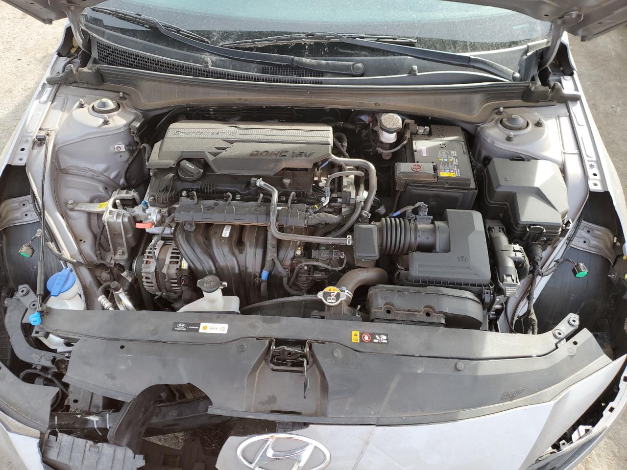 2021 Hyundai Elantra - Image 11