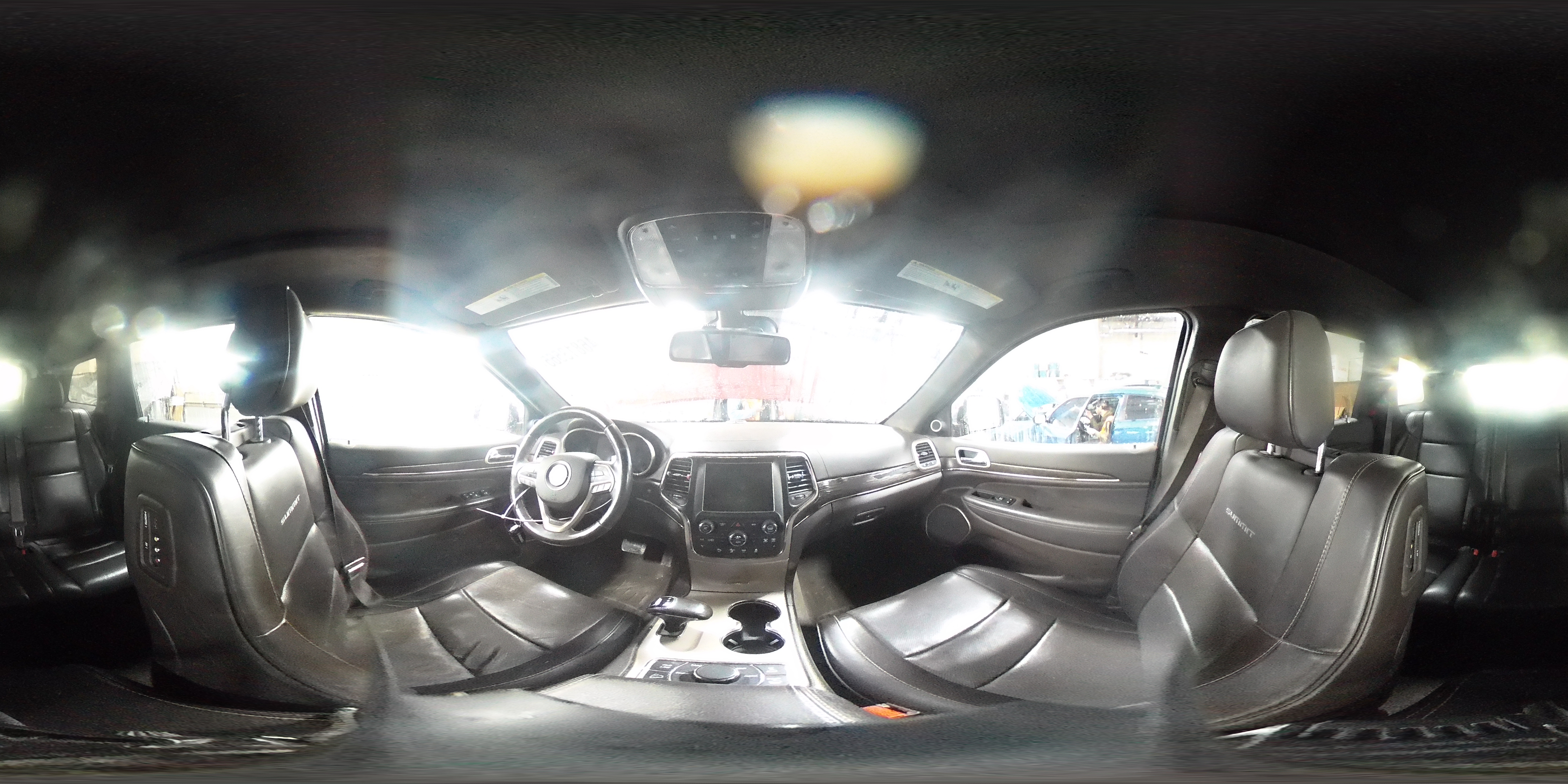 2014 Jeep Grand Cherokee - Image 14