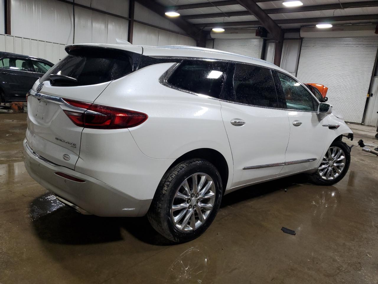2018 Buick Enclave - Image 3