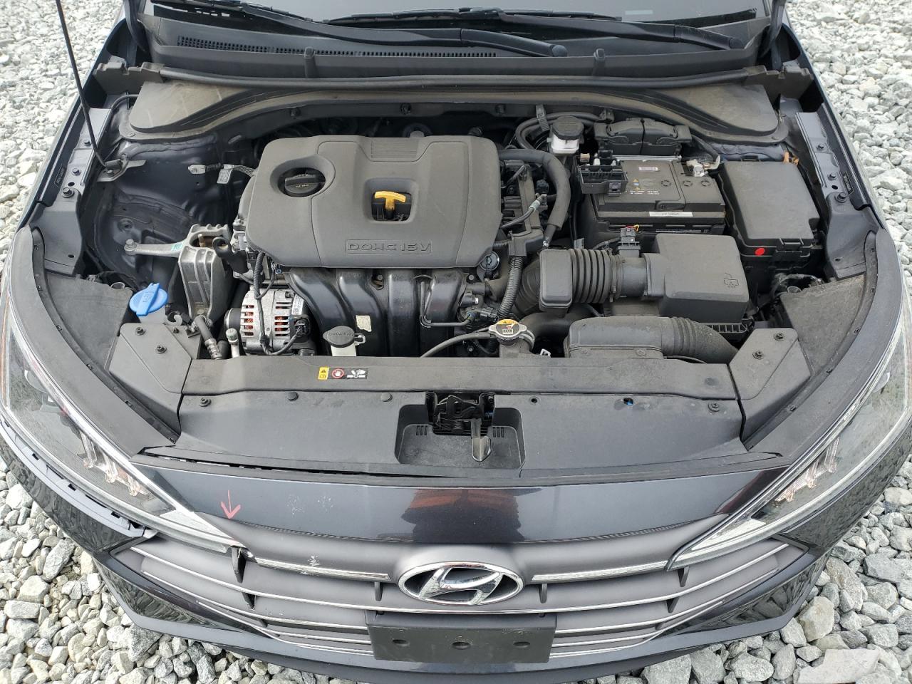 2020 Hyundai Elantra - Image 12