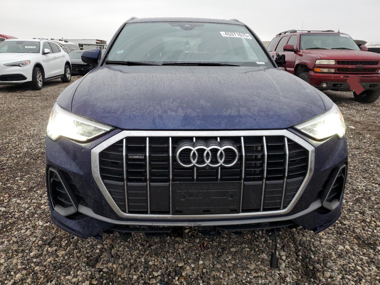 2023 Audi Q3 - Image 5