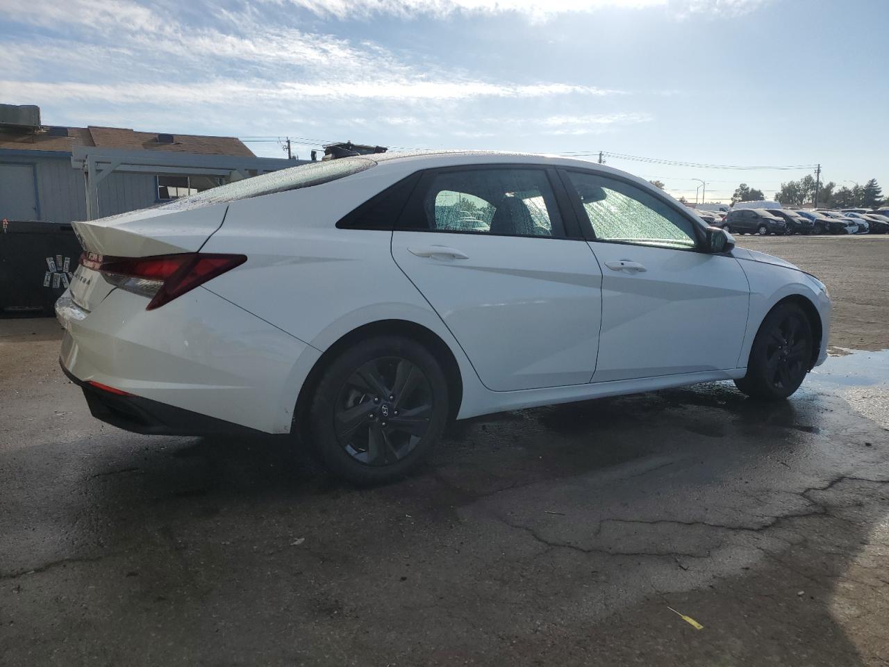 2021 Hyundai Elantra - Image 3