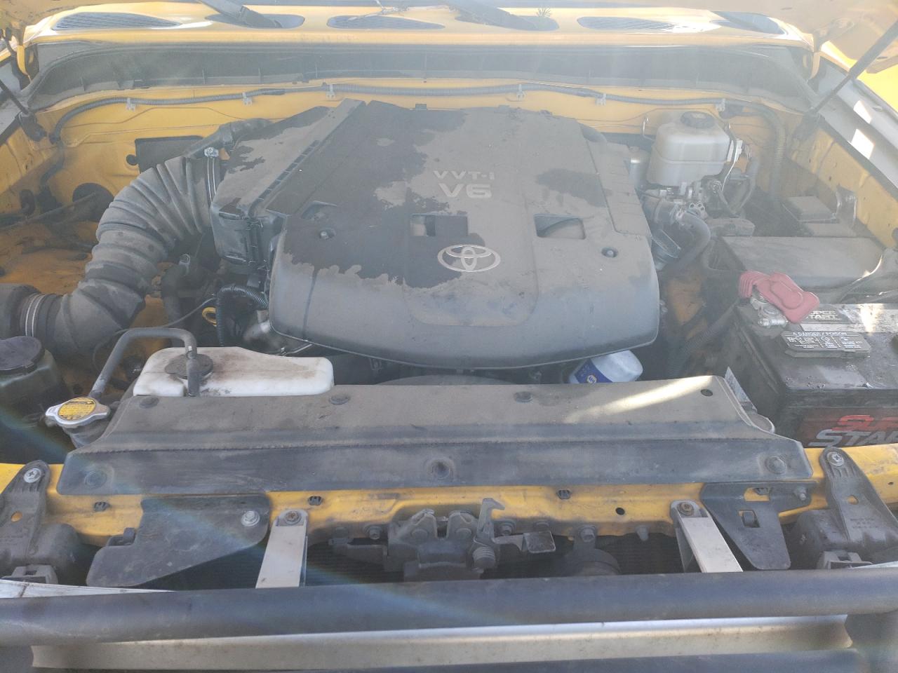 2008 Toyota FJ Cruiser - Image 13