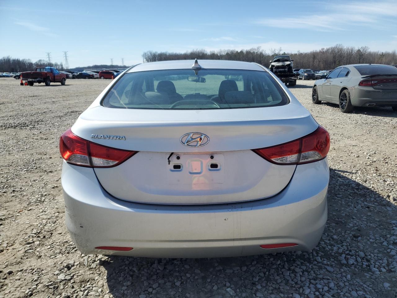 2013 Hyundai Elantra - Image 6