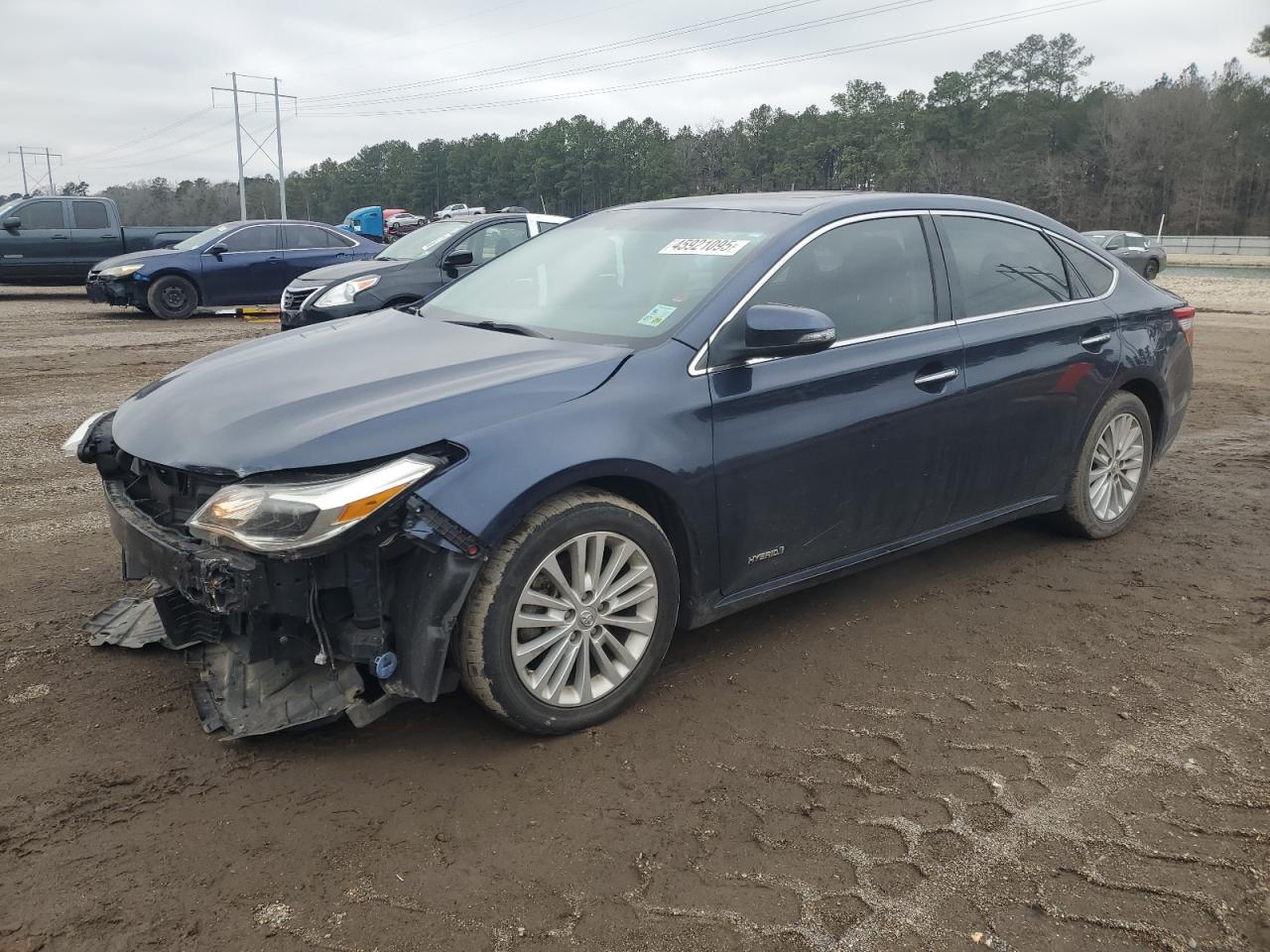 2015 Toyota Avalon - Image 1