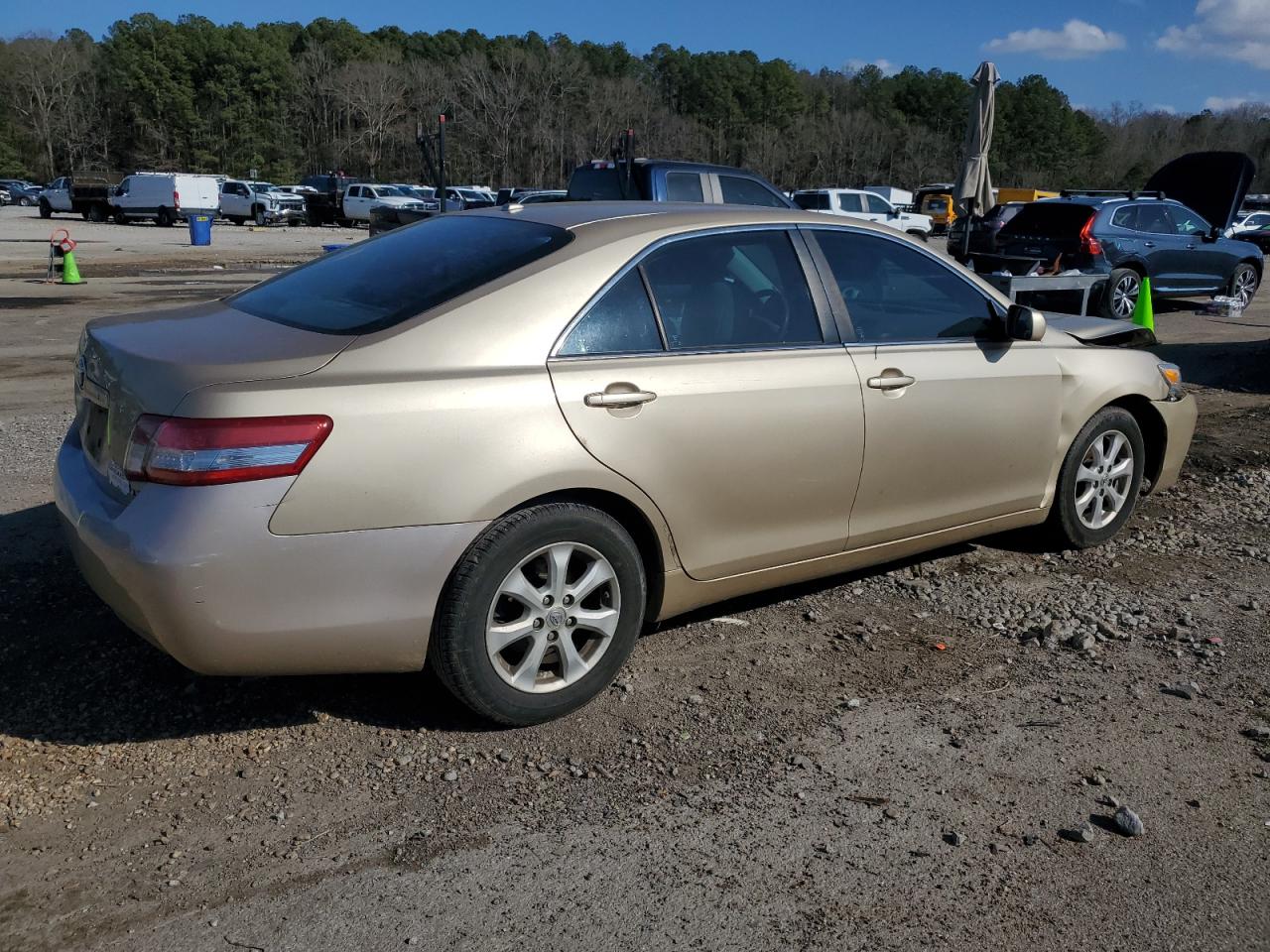 2011 Toyota Camry - Image 3
