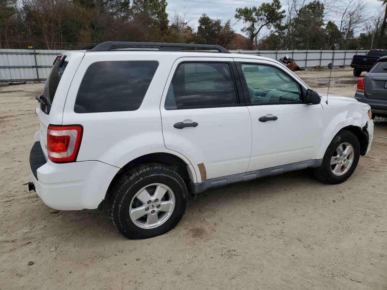 2010 Ford Escape - Image 3