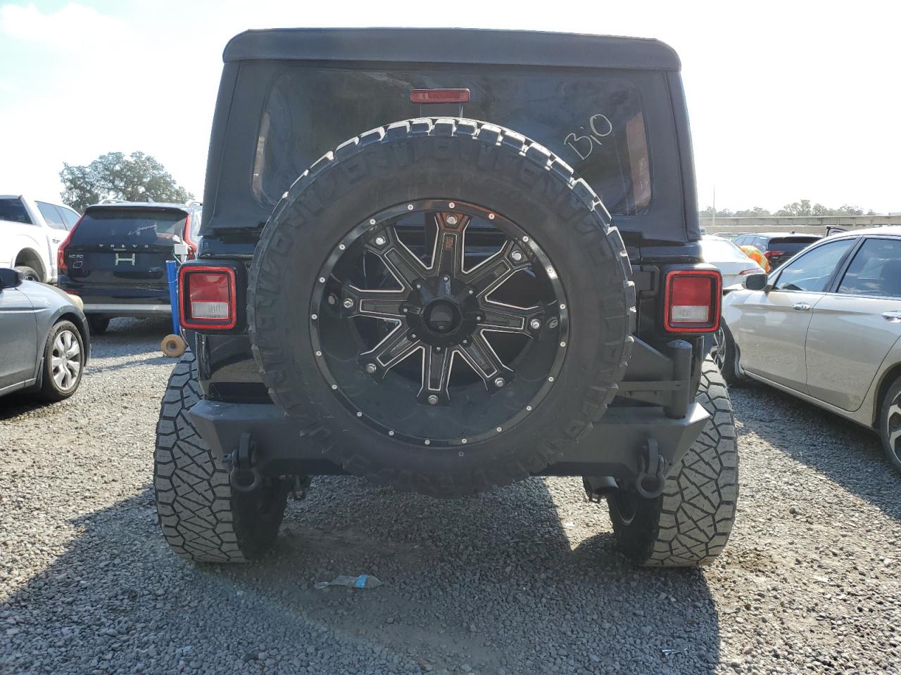 2018 Jeep Wrangler - Image 6