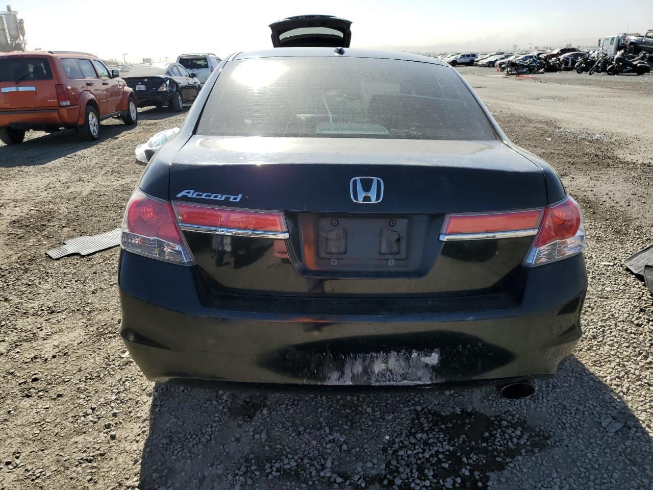 2011 Honda Accord - Image 6