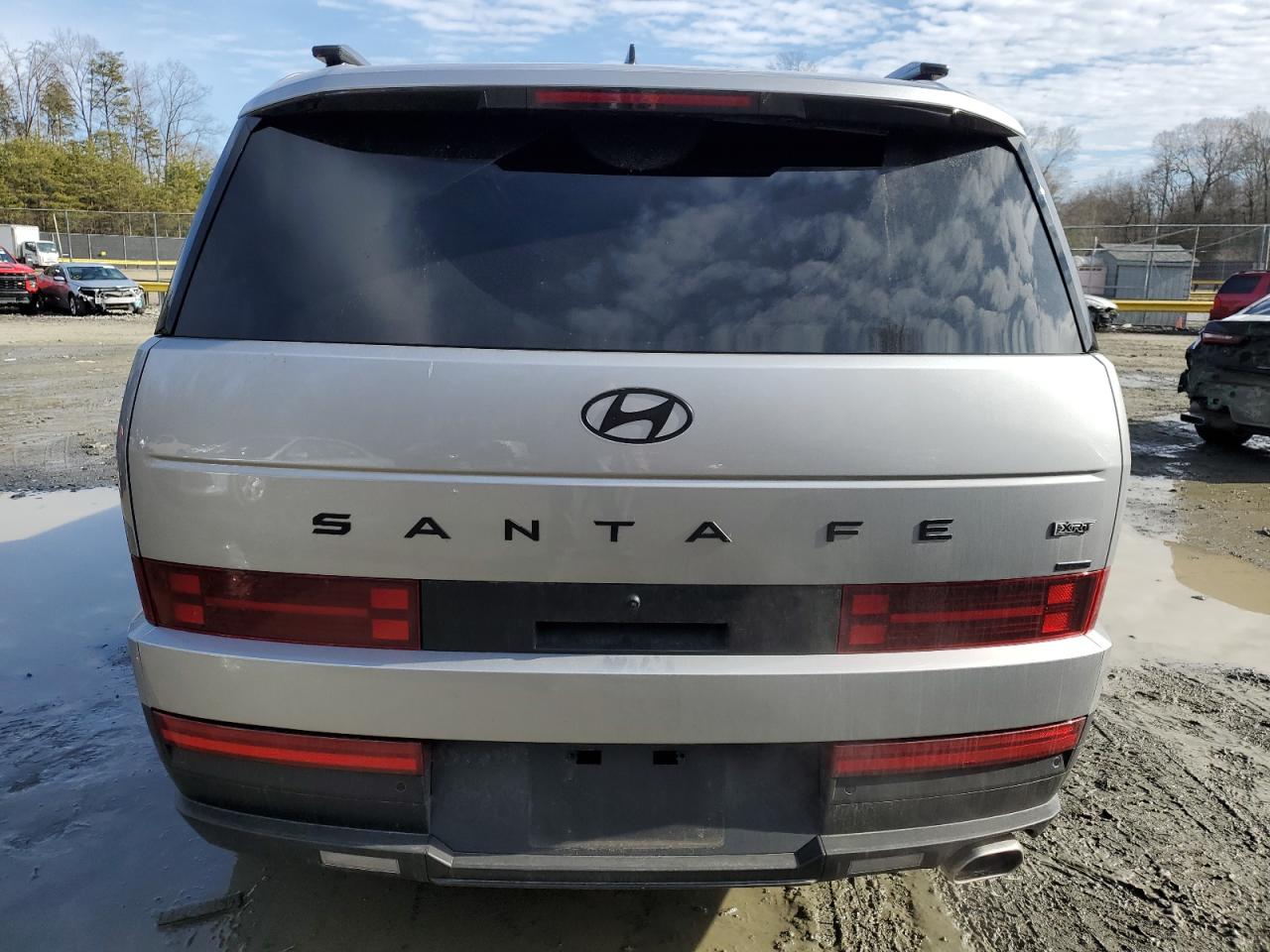 2024 Hyundai Santa Fe - Image 6