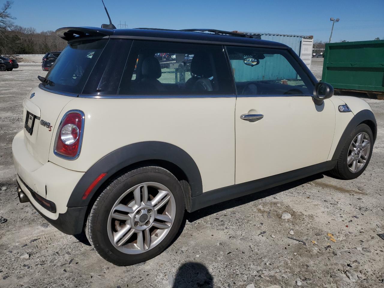2011 MINI Cooper - Image 3