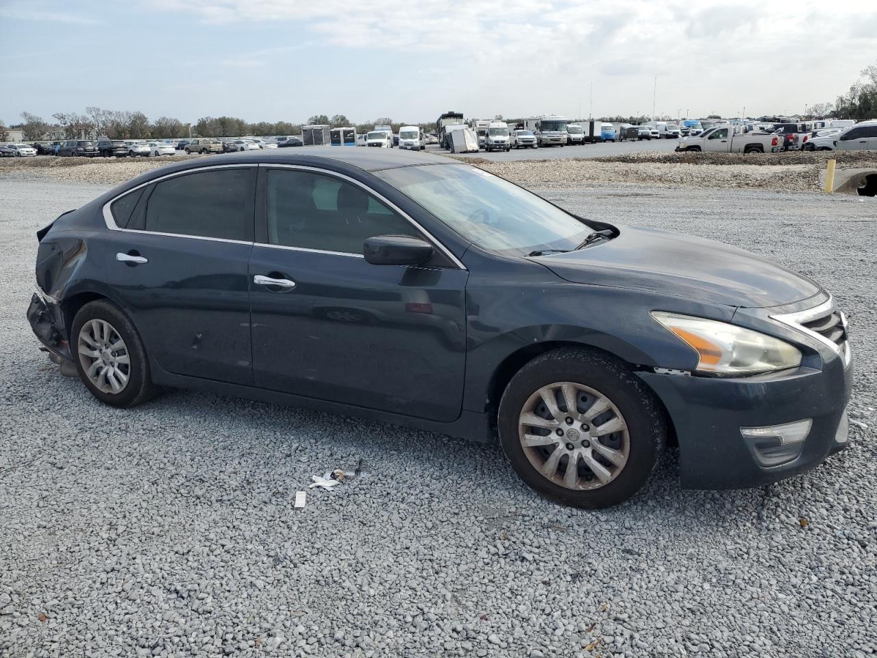 2013 Nissan Altima - Image 4