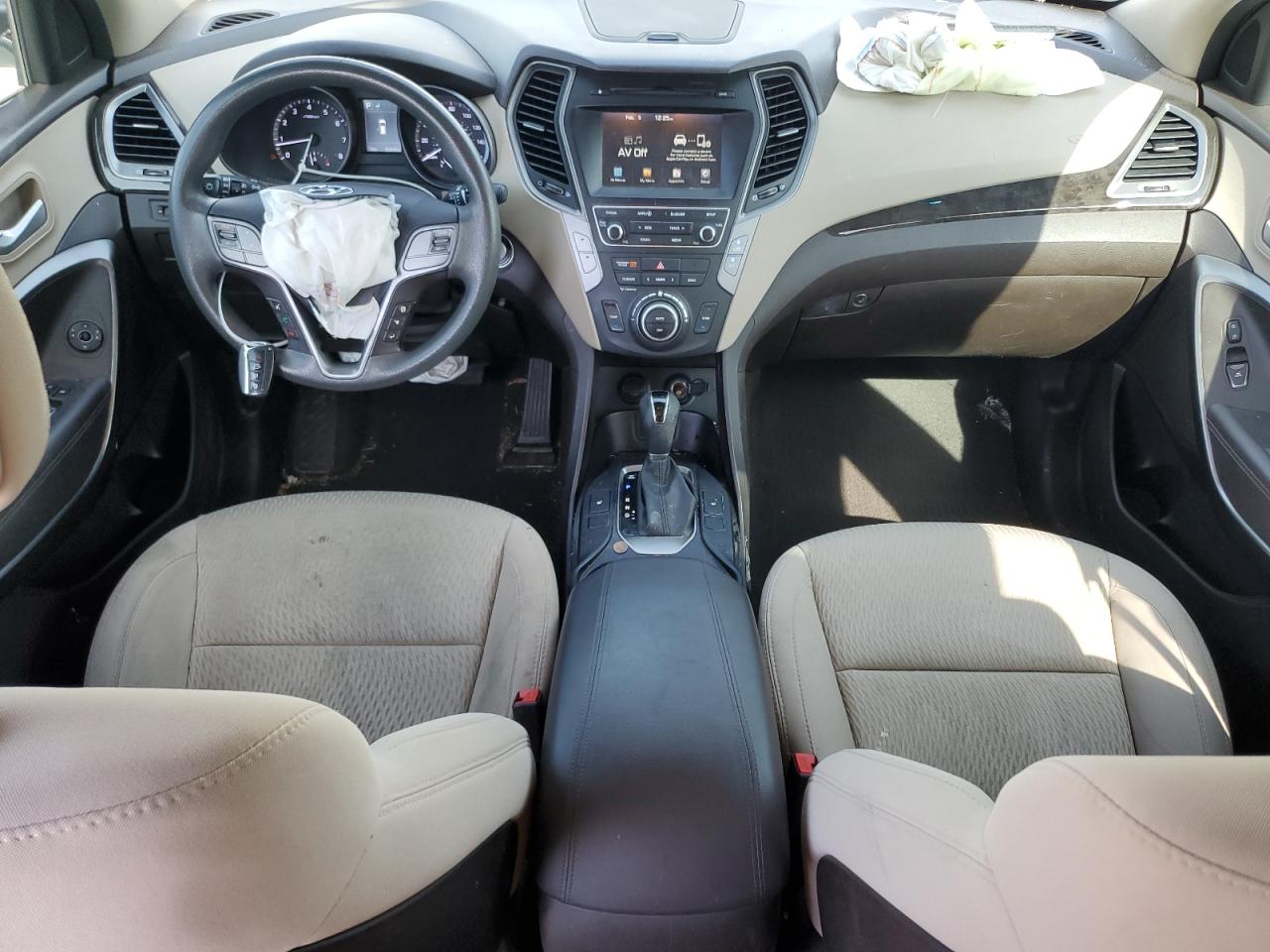 2018 Hyundai Santa Fe - Image 8