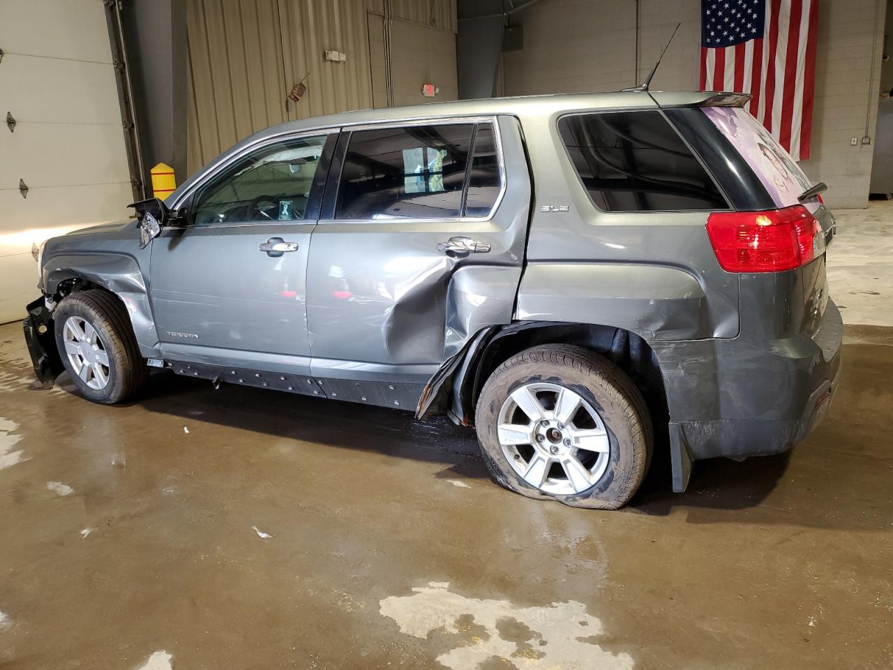 2013 GMC Terrain - Image 2