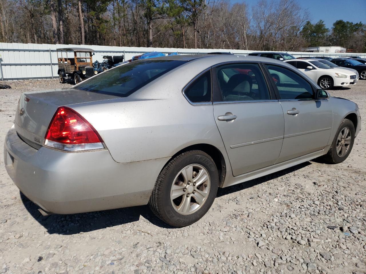 2014 Chevrolet Impala - Image 3