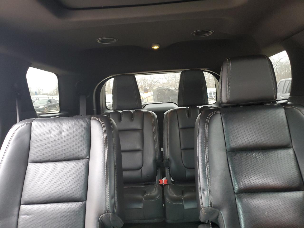 2013 Ford Explorer - Image 10