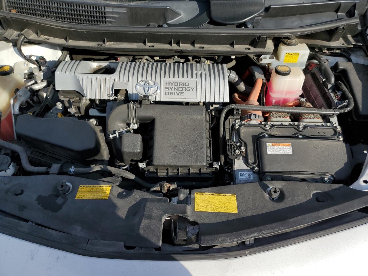 2013 Toyota Prius - Image 12