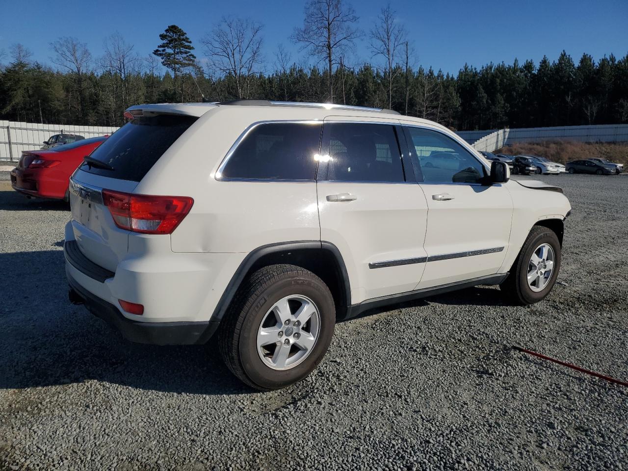 2011 Jeep Grand Cherokee - Image 3
