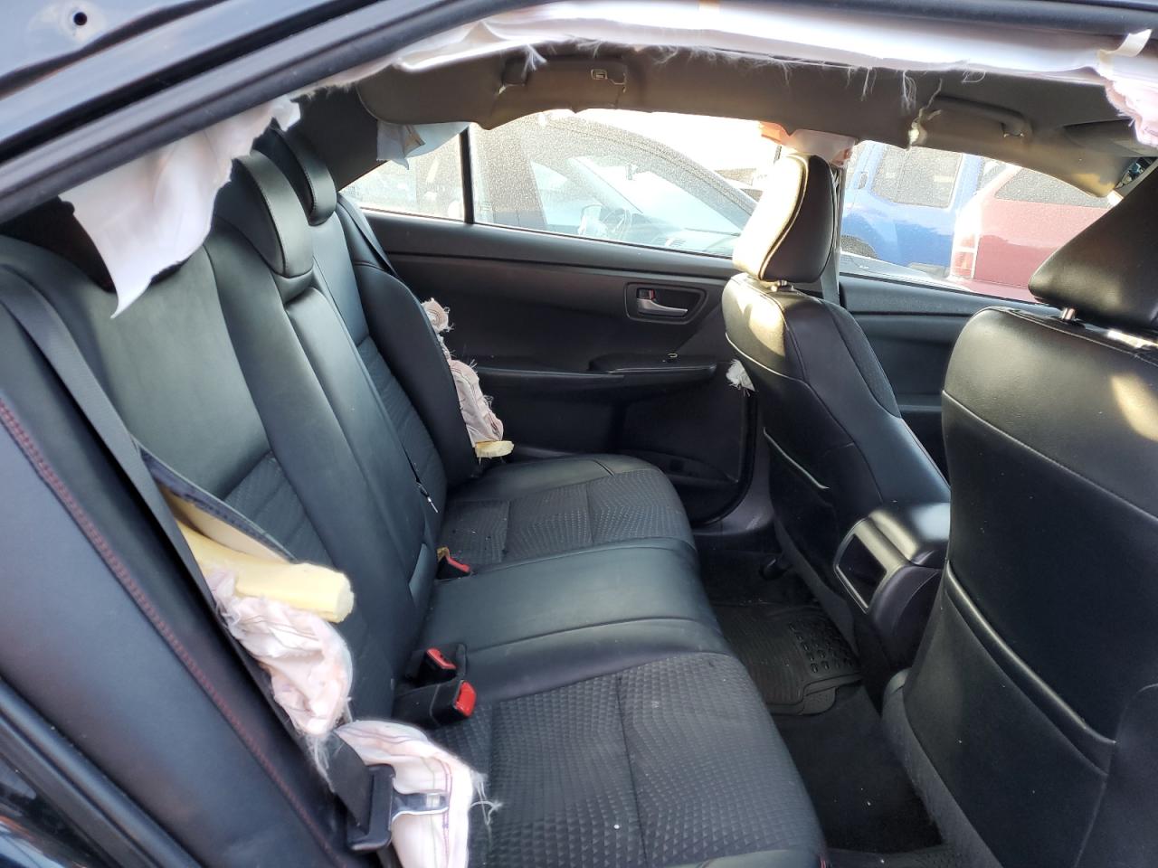 2015 Toyota Camry - Image 10