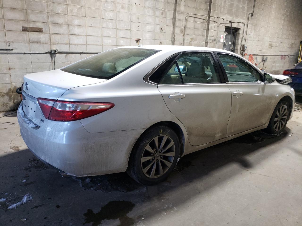 2016 Toyota Camry - Image 3