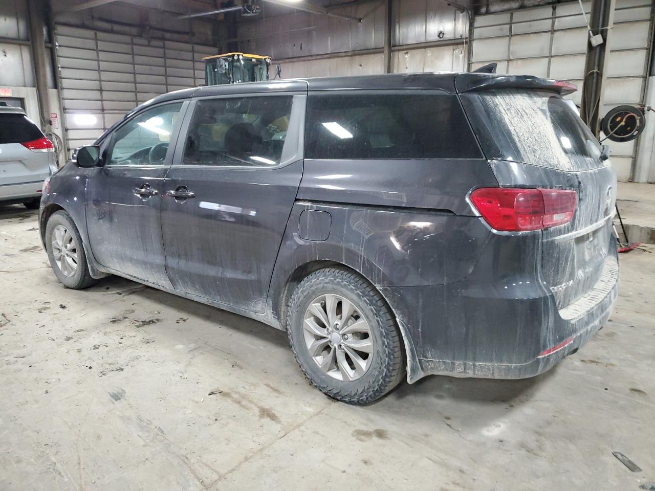 2020 Kia Sedona - Image 2