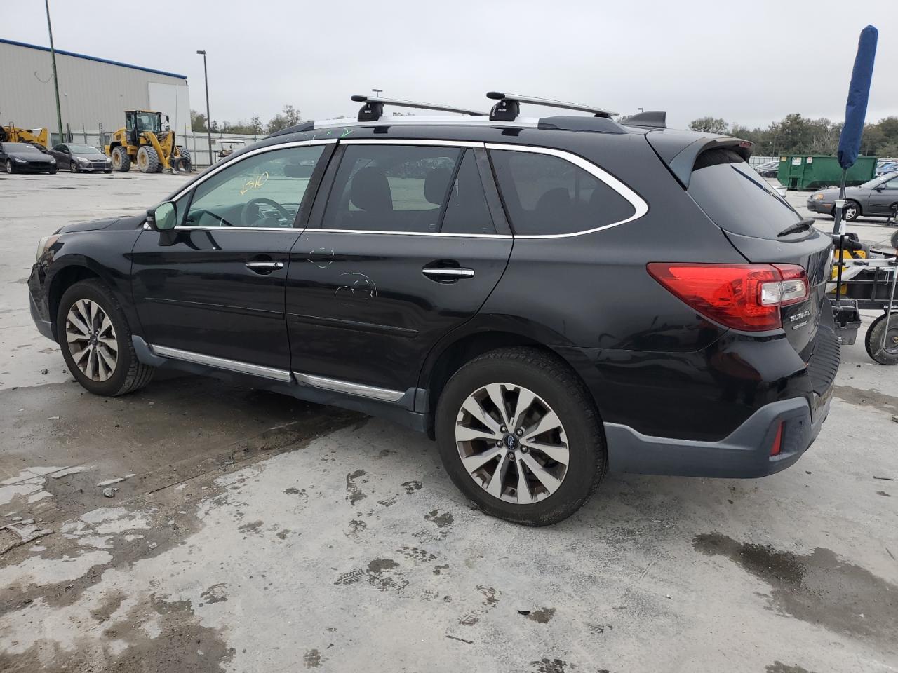 2018 Subaru Outback - Image 2