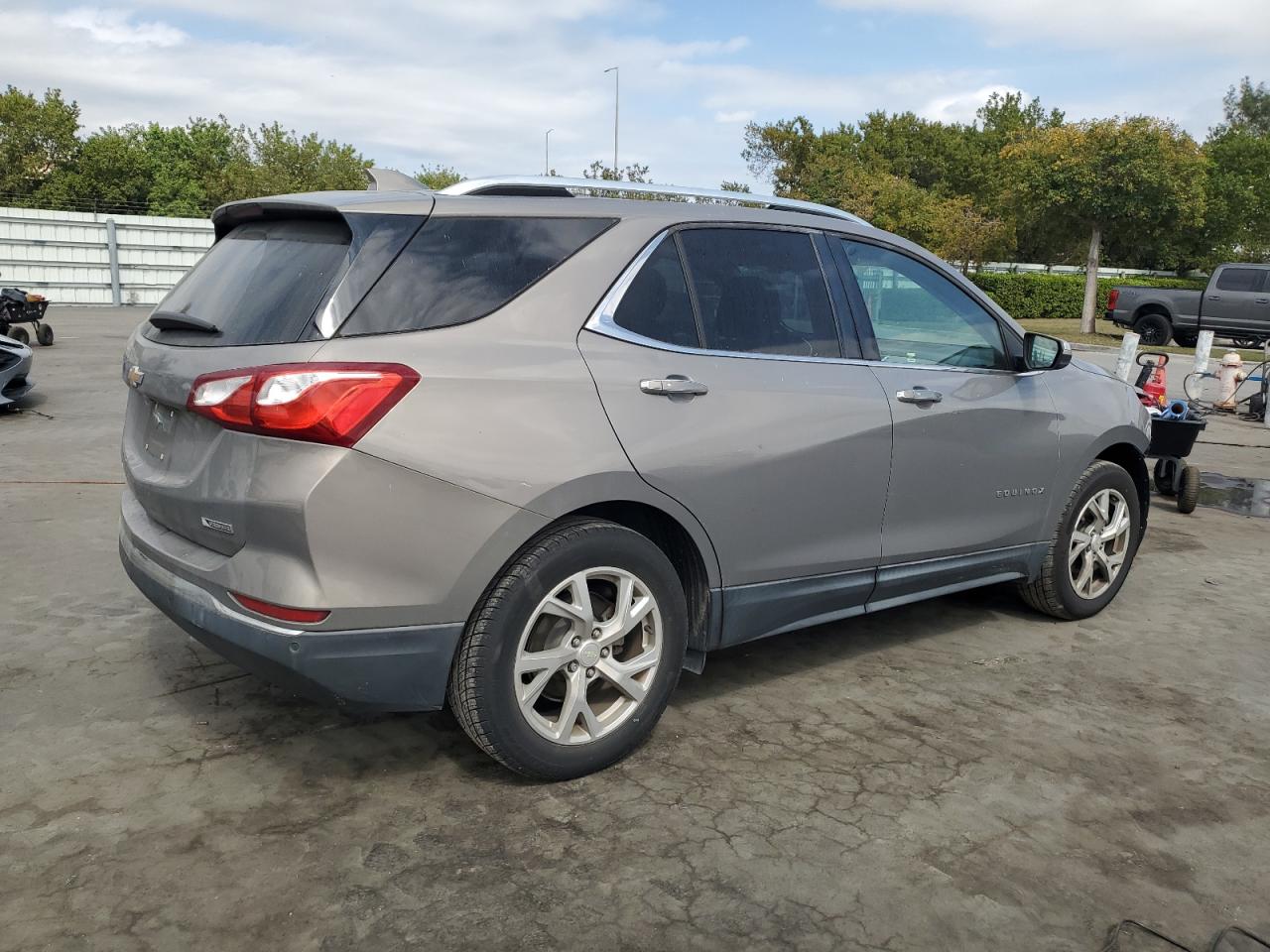 2018 Chevrolet Equinox - Image 3