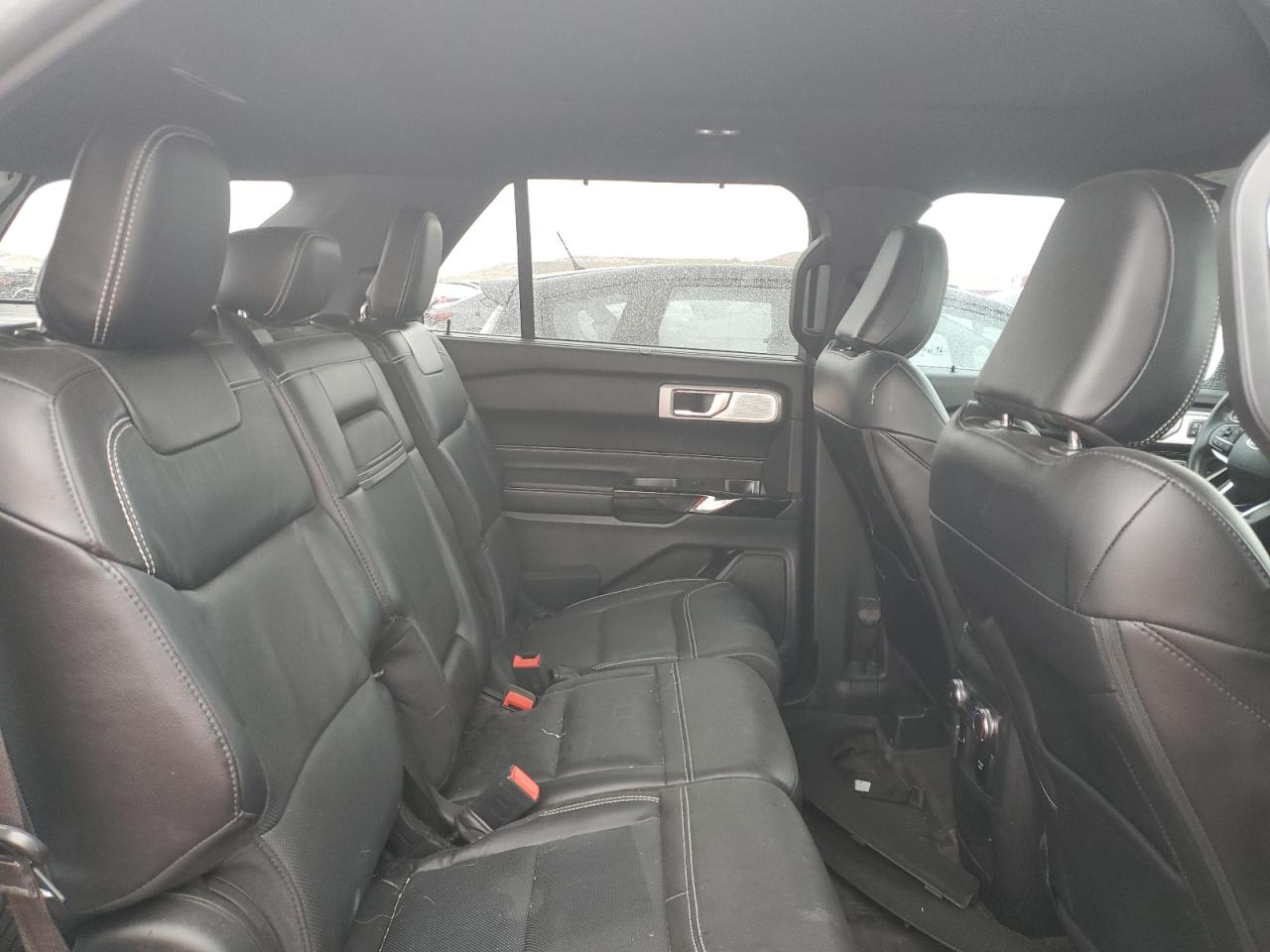 2021 Ford Explorer - Image 10